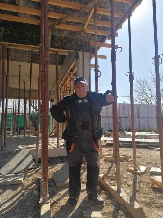 майстор търси ,строителна работа, заваръчни дейности, ремонти и др.