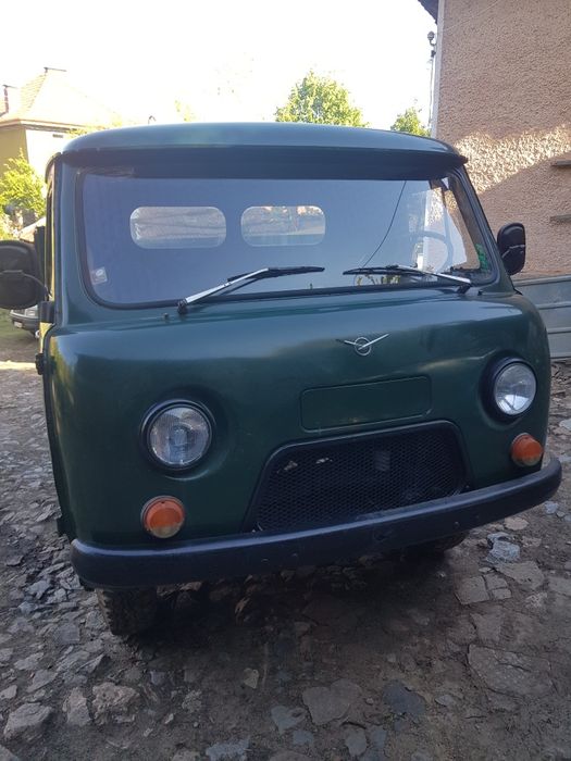 Продавам Уаз 452