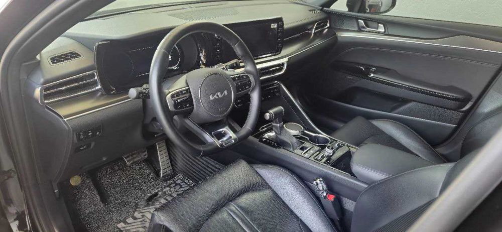 Kia K5 GT Line +