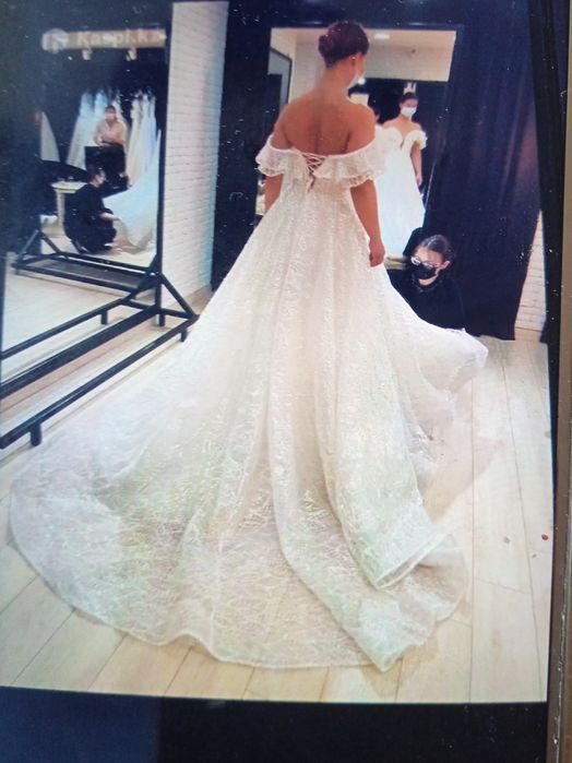 Продам свадебные платья!