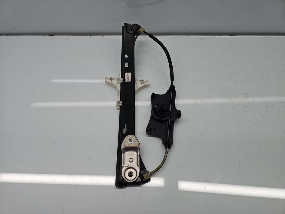 Macara electrica geam dreapta spate Volkswagen Passat B8 Variant (3G5)