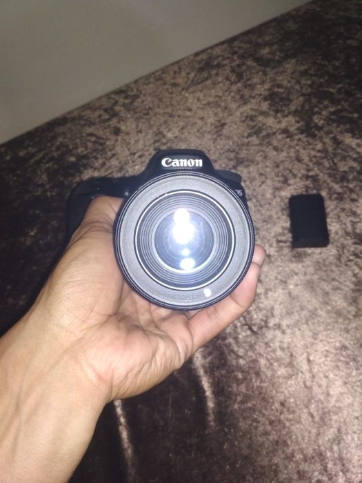 Canon 80 d  sotiladi