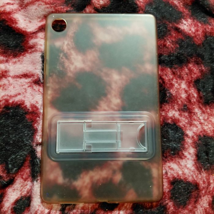 Продам планшет леново таб M8 4GEN