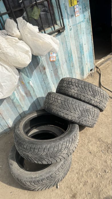 Зимняя резина 215/55/17