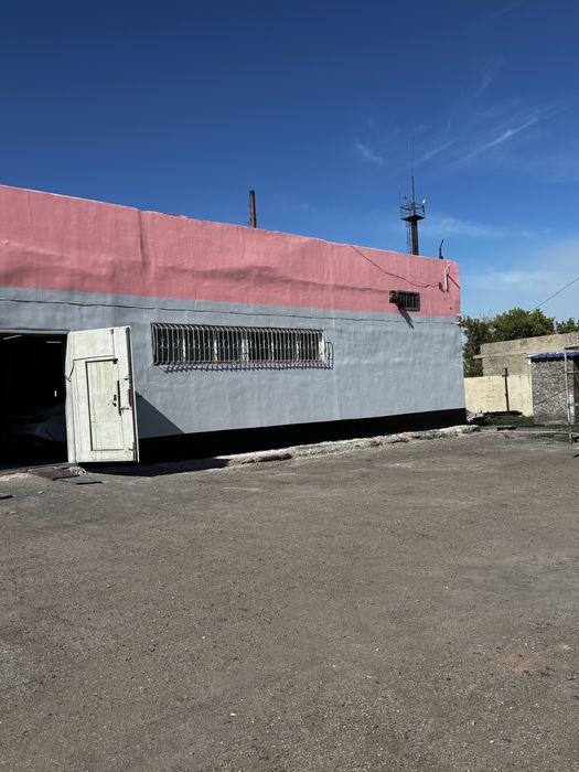 Строители
