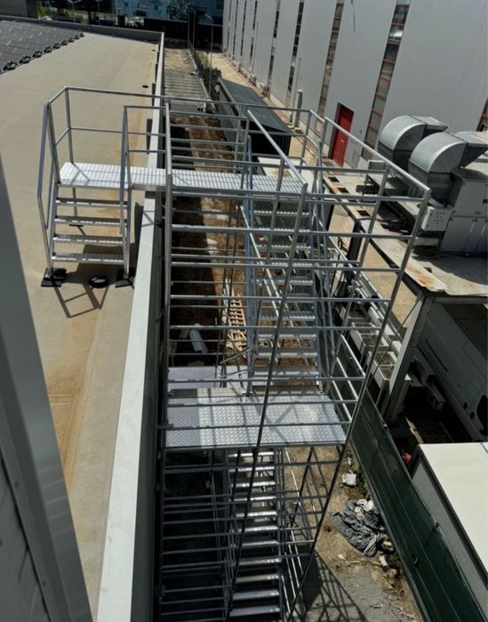 Scara exterior profesionale galvanizata