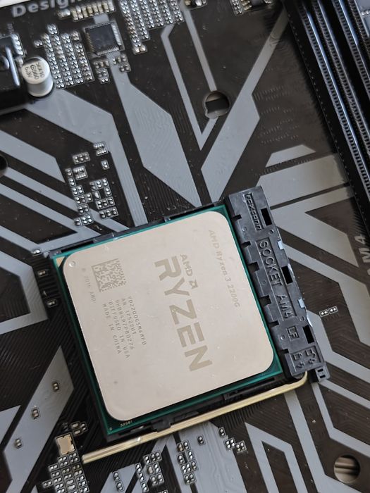 Placa de baza Gigabyte B450m h pentru Amd
