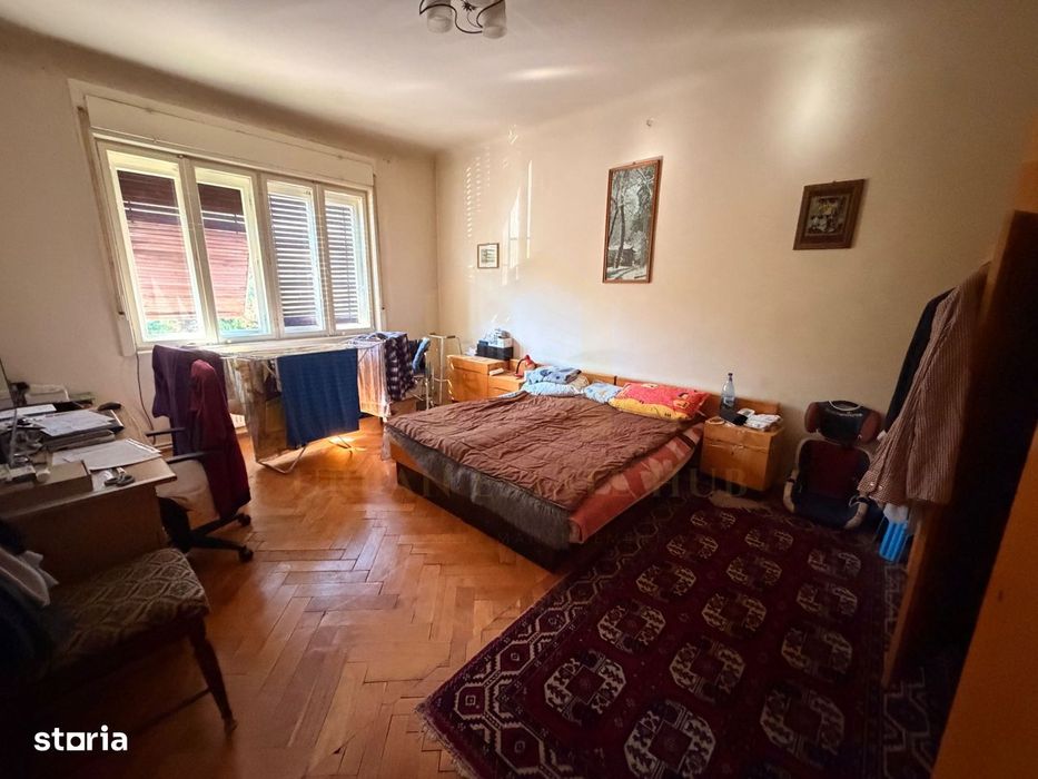 Vanzare apartament 3 camere, zona strazii Bisericii Ortodoxe