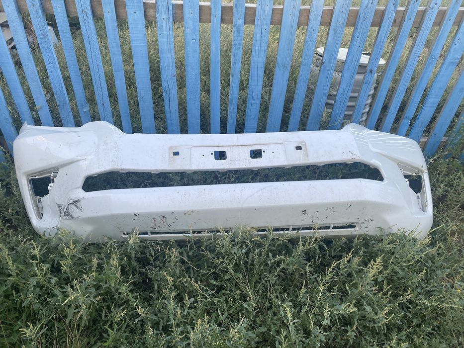 Продам бампер Прадо 150