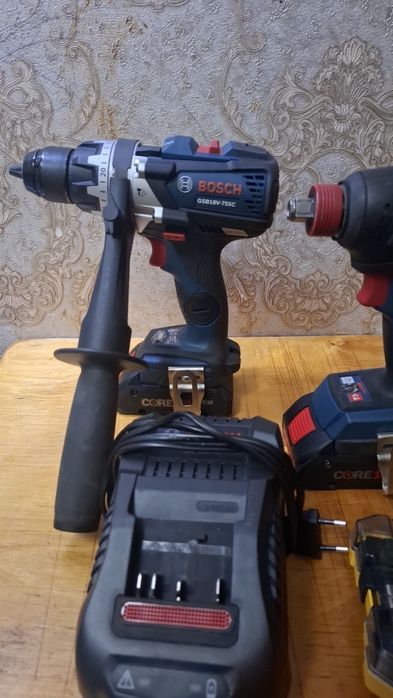 Bosch kit combo Original  99% Idyal new