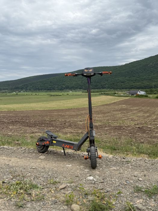 Vând trotinetă electrică G2