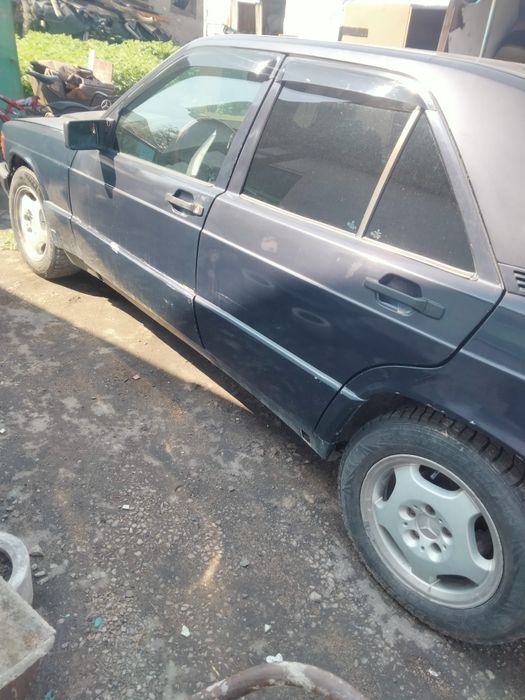 Мерседес 190 по запчастям