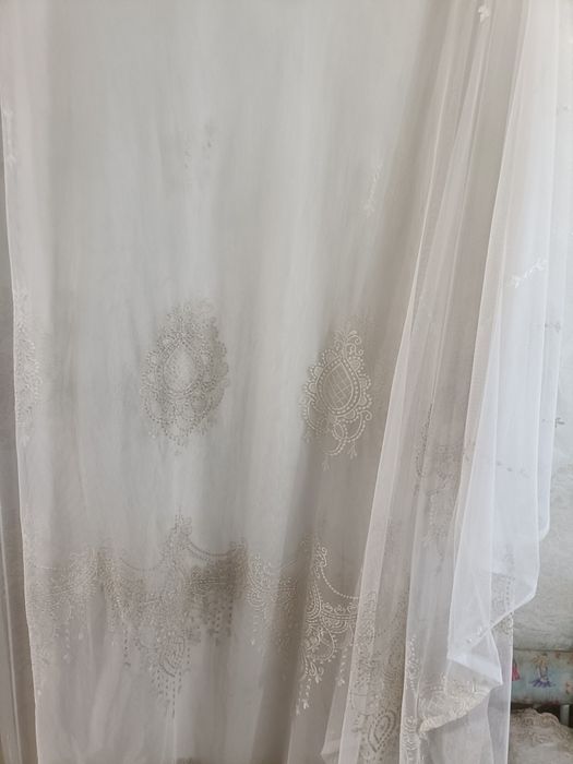 Продам тюли и партьеры