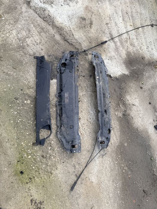 Broasca trager bmw e60 e61 cablu capota inchidere trager bmw e60 e61