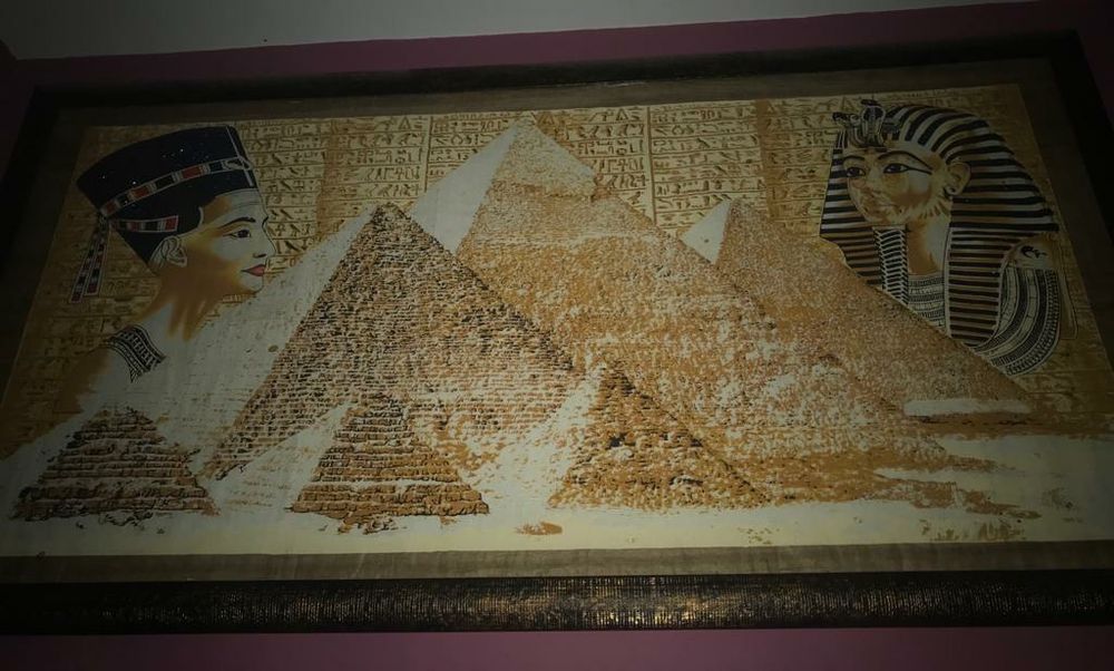 Картина из папируса