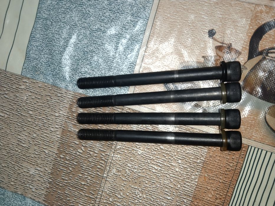 Болты на Kugoo m4 pro+