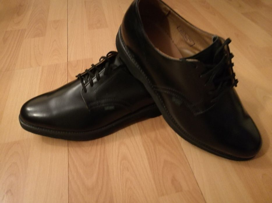 Vand pantofi barbatesti toamna piele made in USA