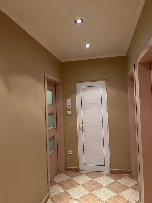 Продава се Тристаен апартамент в Русе, Център - 100 кв.м за 1680 €/кв.м - Снимка #8