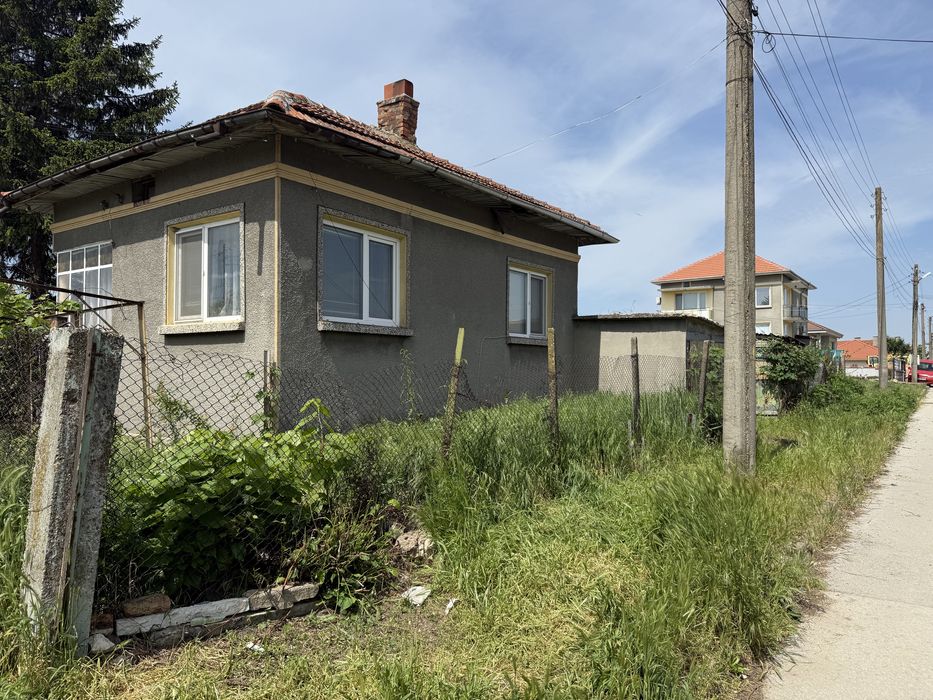 Монолитна къща в Тутракан