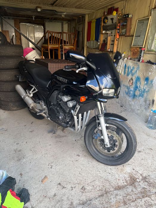 Motocicleta Yamaha FZS6 FAZER/ 2001
