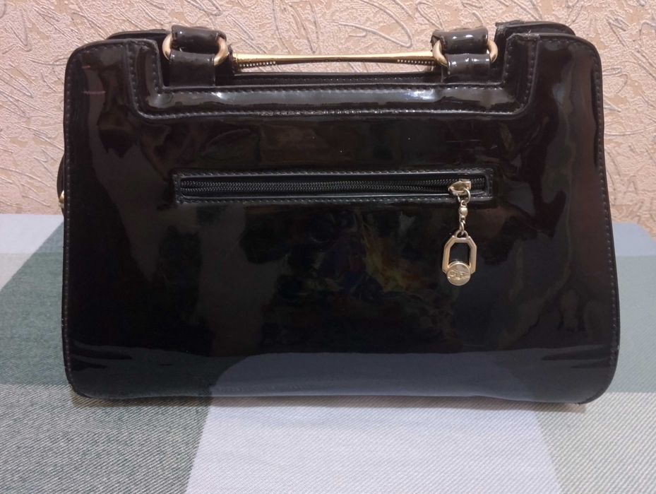 Лакированные сумки. Любая сумка - 50000 сум!