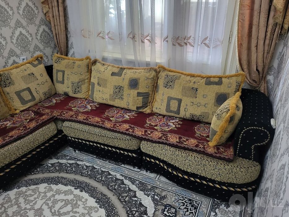 Диван для гостиной или для кухни ну куда угодно