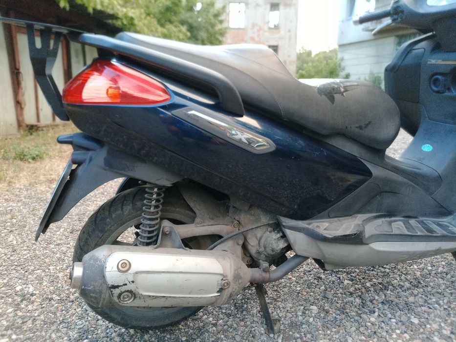 Скутер Piaggio X7