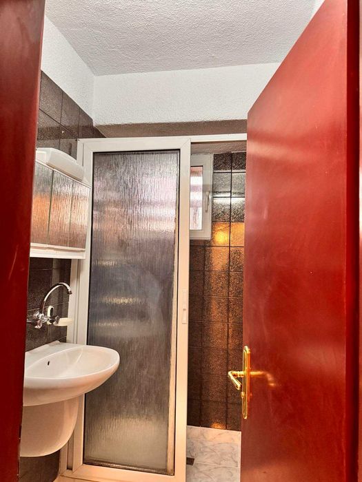 Дава се под наем Тристаен апартамент в София, Младост 1 - 85 кв.м за 698.19 € - Снимка #11