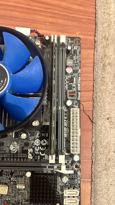 Материнская плата H81