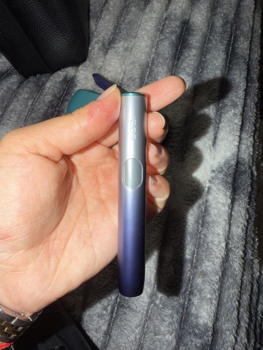 Iqous Iluma editie limitata UNTOLD plus husa
