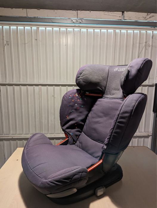 Столче за кола Maxi Cosi Rodifix