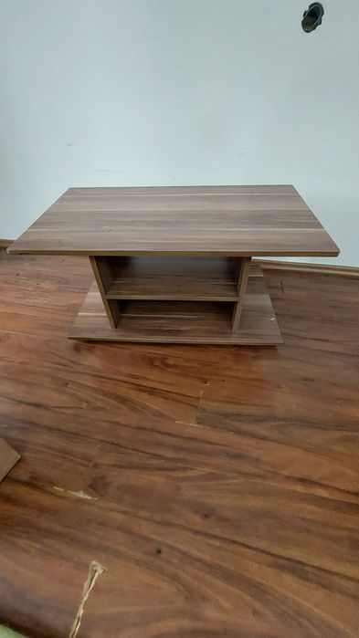 Vănd bibliotecă ,mobilă living