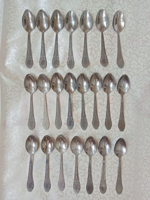 Ложки вилки ножи СССР мельхиор , нержавейка