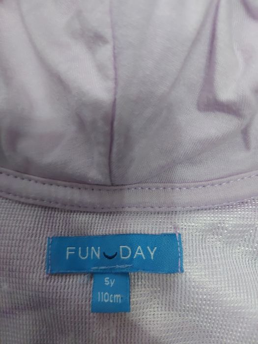 Продам курточку на девочку