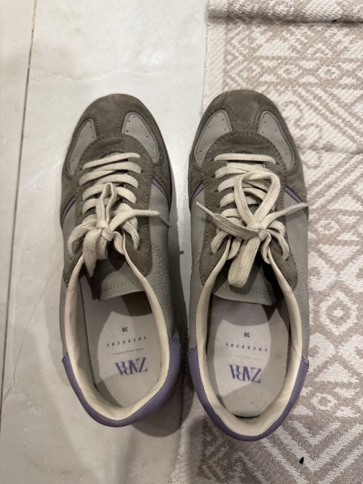 Кроссовки Zara