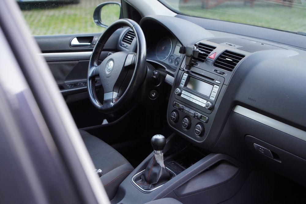 VOLKSWAGEN Golf 2006 — imagine 4