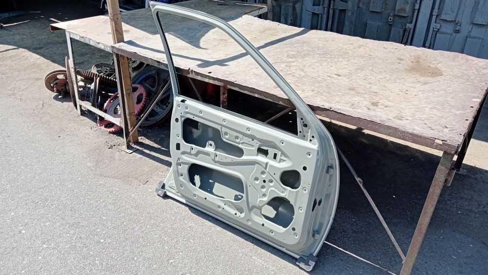 Нексия. Запчасти на Нексию. Дверь на Нексию. Новая. Левая. Водительска