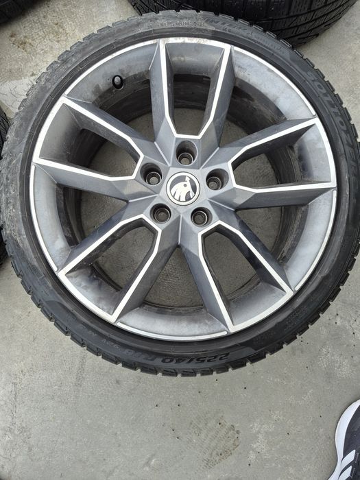 Vand jante originale Octavia 3 VRS