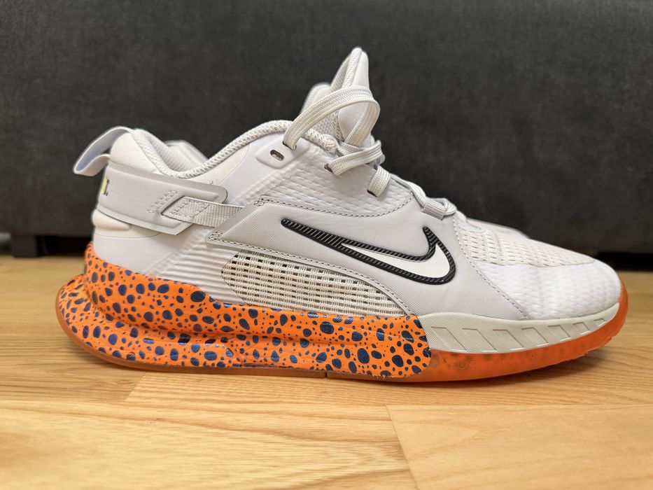 Vând adidași NIKE CROSSCOURT ELECTRIC, marimea 40