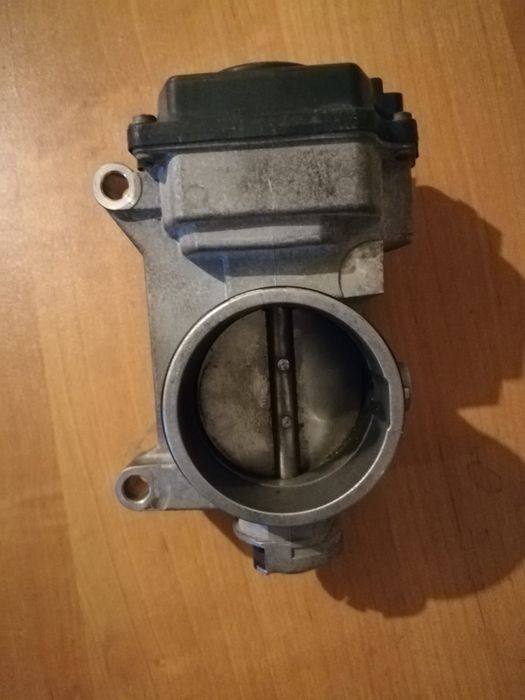 Дроссельная заслонка