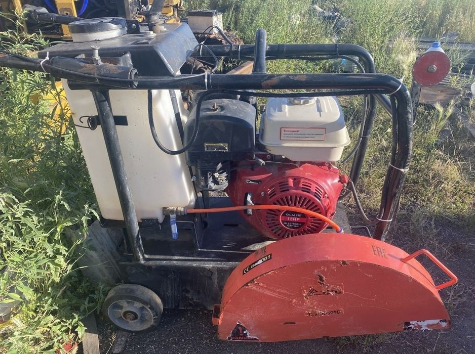 Асфальторез,  швонарезчик, бетонорез.