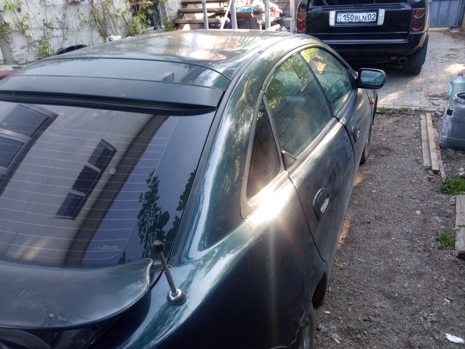 Продам Мазда 323