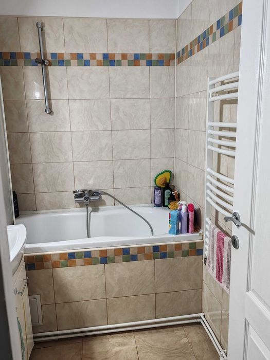 Apartament 3 camere 70 mp  si garaj , Medias, Gura Campului str. Cluj