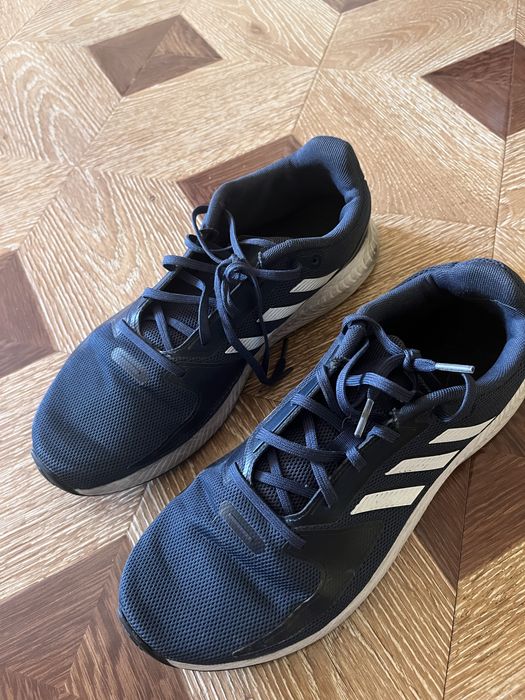 Кроссовки адидас оригинал