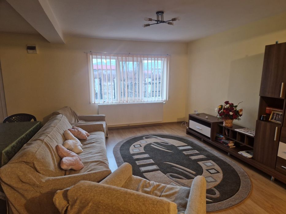 Casă P+M la 7 km de Rm  VÂLCEA Bujoreni-Olteni , garaj