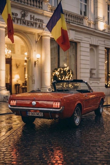 Inchiriez masina decapotabila Ford Mustang pt evenimente, nunti, sedinte foto