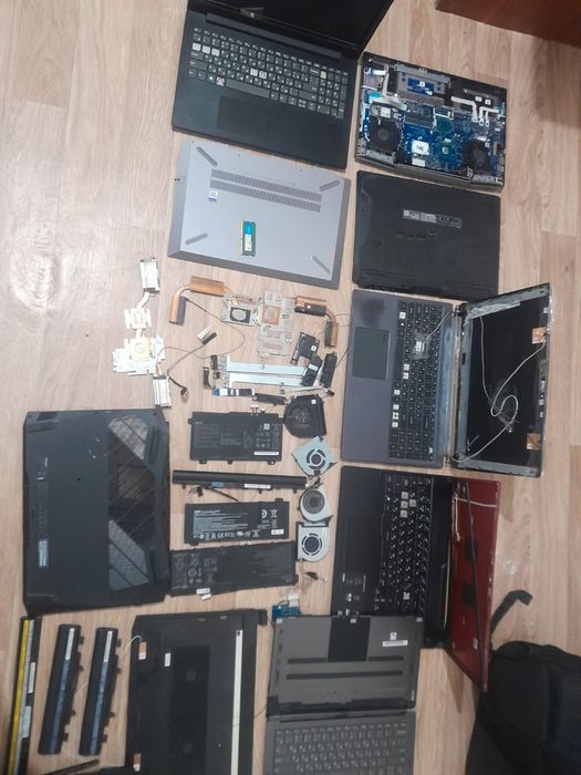 Ноутбук на запчасти