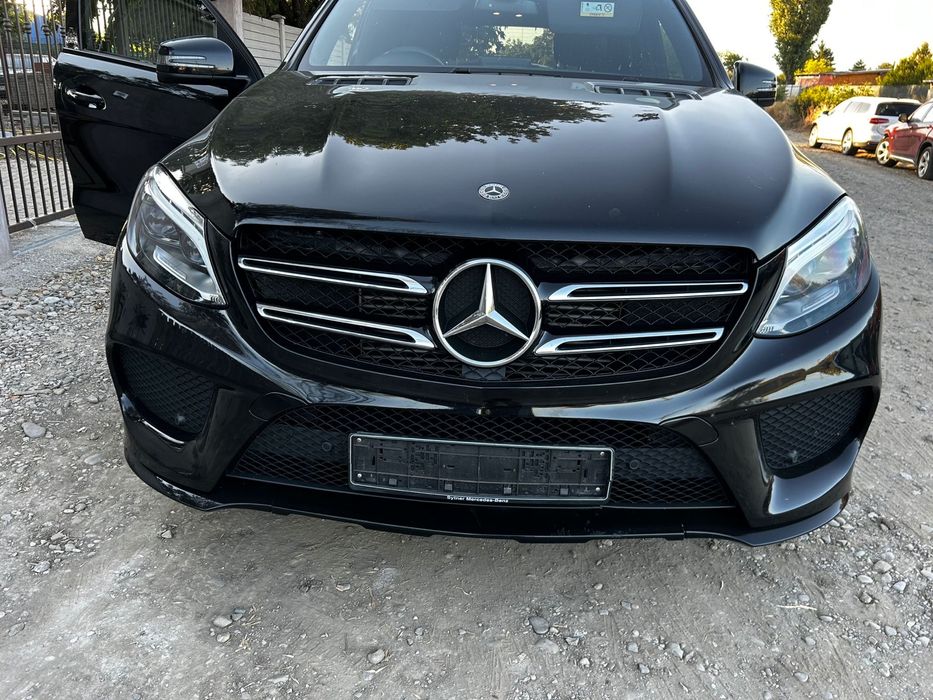 Capotă motor Mercedes GLE 2018 cu defect reparabil