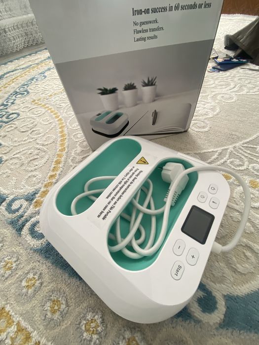 Продаётся ручной термопресс (компактный)