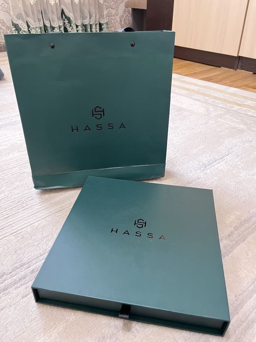 портрет от бренда - HASSA